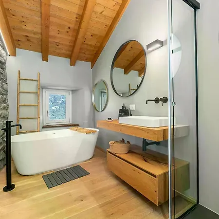 Bed & Breakfast Escape 4*