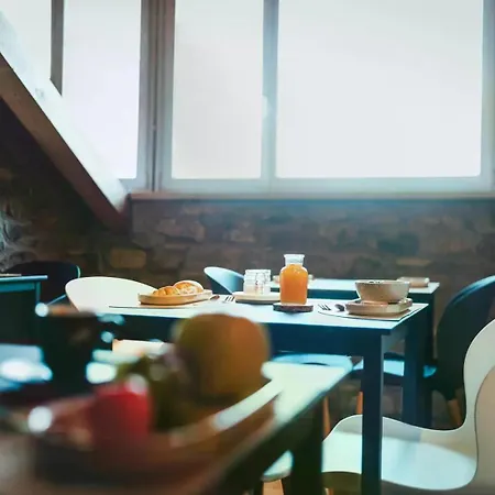Bed & Breakfast Escape 4*