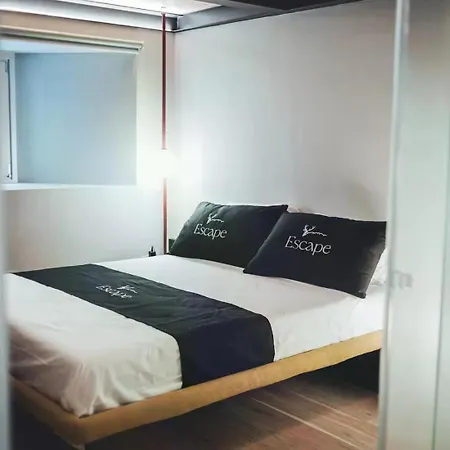 Bed & Breakfast Escape 4*